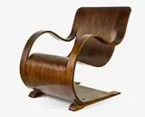 Garth Chester, Bent plywood Curvesse chair.