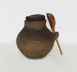 Patricia Perrin, Stoneware salt jar