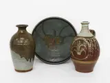 Peter Stichbury, Stoneware dish with iron sand decoration