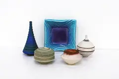 Stoneware dish by Merilyn Wiseman, sold Oct 2012