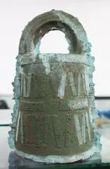 Moyra Elliott, Japanese temple bell form