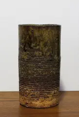 Cylindrical vase by Len Castle, sold Oct 2012