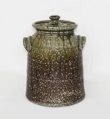 Ian Smaill, Lidded stoneware crock