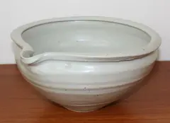 Stoneware pouring bowl by Len Castle, sold Oct 2012
