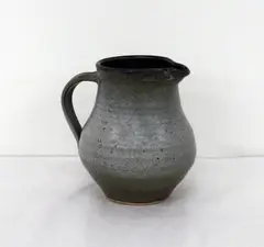 Stoneware jug by Len Castle, sold Oct 2012