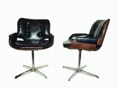 Michael Payne, A pair of New Zealand expo chairs.