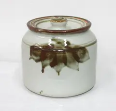 Barry Hockenhull, Lidded stoneware jar