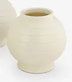 Ernest Shufflebotham for Crown Lynn, Handpotted ovoid vase