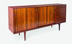 Henry Rosengren Hansen, Model 38 Rosewood sideboard, for Brande MÃ¸belfabrik, Denmark 1960.