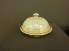 John Chappell, Stoneware dish and lidded butter dish