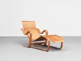 Marcel Breuer, Early and rare 'Long Chair', designed 1935-1936, produced circa 1935, Laminated birch plywood
