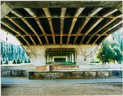 Boris Becker, Kneipenhof Königsberg (Aus: Brücken), 2005, C-Print