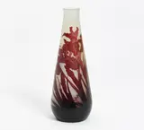 Vase mit Irisdekor by Émile Gallé, Farbloses Glas, milchig weiß hinterfangen, sold Jan 2016