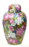 Nymphenburg, GROßE DECKELVASE MIT BLUMENDEKOR
