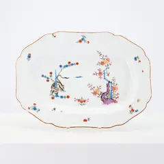 Ovale Servierplatte mit 'Gelben Löwen' by Meissen, Porzellan, polychrom staffiert, brauner Randstreifen., sold May 2026