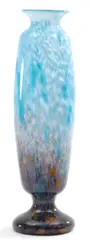 GROßE VASE 'MARBRINES' by Verreries Schneider, Farbloses Glas mit hellblauen, türkisen, orangefarbenen und violetten Pulvereinschmelzungen, sold Nov 2013