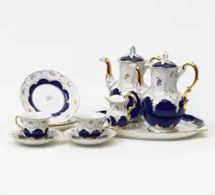 Meissen, Kaffeeservice Prunkdekor, Porzellan, farbig und gold staffiert
