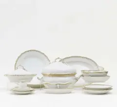 GROßES SPEISESERVICE RELIEFDEKOR by Kpm, Porzellan, gold staffiert, sold Jun 2014