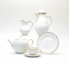 Kaffeeservice Reliefdekor by Kpm, Porzellan, gold staffiert, sold Jun 2014