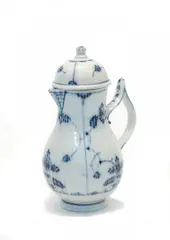 Kleines Kännchen Strohblumendekor by Frankenthal, Porzellan, blaues Unterglasurdekor, sold May 2014