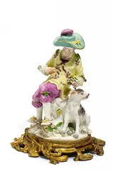 Schäferin by Meissen, Porzellan, farbig und gold staffiert, sold Nov 2014