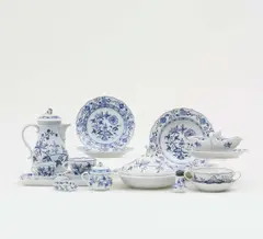 Restservice Zwiebelmuster by Meissen, Porzellan, blaues Unterglasurdekor, sold Jun 2014