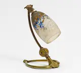 Kleine Tischlampe by Cristallerie Daum, Farbloses Glas, mit milchig weißen, blauen und orangefarbenen Pulvereinschmelzungen, sold Jan 2015