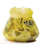 Cristallerie Daum, Vase mit Efeudekor