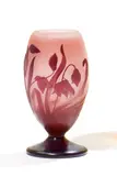 Kleine Vase mit Blausterndekor by Émile Gallé, Farbloses Glas, milchig weiß und rosa hinterfangen, sold Nov 2014