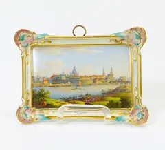Meissen, Kleine Plakette mit Ansicht der Stadt Dresden, Porzellan, farbig und gold staffiert