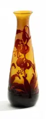 Große Vase mit Liliendekor by Émile Gallé, Farbloses Glas, gelb hinterfangen, sold May 2015