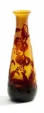 Große Vase mit Liliendekor by Émile Gallé, Farbloses Glas, gelb hinterfangen, sold May 2015