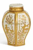 Teedose mit Goldchinesen by Meissen, Porzellan mit radiertem Golddekor, sold May 2015