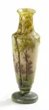 Kleine Vase mit Waldlandschaft by Cristallerie Daum, Farbloses Glas, milchig weiß hinterfangen, sold May 2015