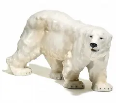 Kleiner Eisbär by Meissen, Porzellan, sparsam farbig staffiert, sold May 2015