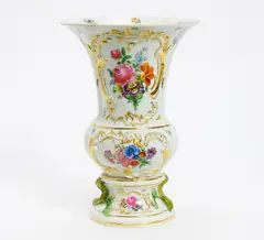 Vase mit Blumendekor by Meissen, Porzellan, farbig und gold staffiert, sold Jan 2016