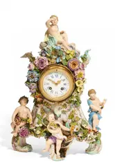 Pendule 'Vier Elemente' by Meissen, Porzellan, farbig und gold staffiert, sold May 2017