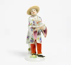 Japaner mit Tablett by Meissen, Porzellan, farbig und gold staffiert, sold Jan 2016