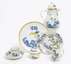 Meissen, Kaffeeservice Dekor 'Blauer Zweig', Porzellan, blau, rot und gold staffiert