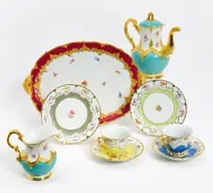 Prunkkaffeeservice by Meissen, Porzellan, farbig und gold staffiert, sold Jan 2016