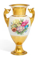 Kpm, Amphorenvase mit Blumenbouquets, Porzellan, farbig und gold staffiert