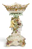 Tafelaufsatz mit galantem Paar auf Sockel by Meissen, Porzellan, farbig und gold staffiert, sold May 2016