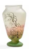 Vase mit Birkenwald by Cristallerie Daum, Farbloses Glas, milchig weiß, rosafarben und grün hinterfangen, sold May 2016