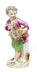 Kleiner Obsthändler by Meissen, Porzellan, farbig und gold staffiert, sold May 2016