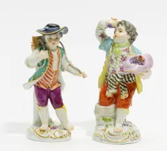2 Winzerkinder by Meissen, Porzellan farbig und gold staffiert, sold Jan 2017