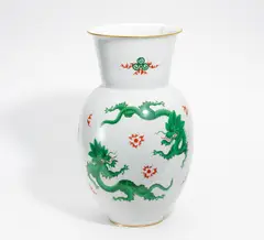 GROßE BODENVASE "GRÜNER DRACHE" by Meissen, Porzellan, farbig und gold staffiert, sold Jan 2017
