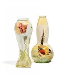 Rozenburg, Kleine Kalebassenvase mit Fasan & Kleine Balustervase mit Mohnblüten, 1907, Eierschalenporzellan mit polychromem Dekor