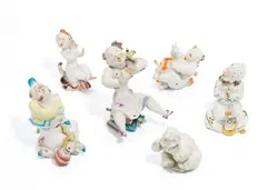 Ensemble von fünf Figuren by Kpm, Porzellan, farbiges Dekor, sold Nov 2016
