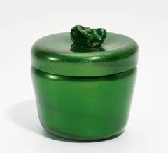 Loetz Witwe, Dose, Grünes Glas