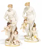 Zwei Gruppen Venus mit Amoretten by Meissen, Porzellan, farbig und gold staffiert, sold May 2017